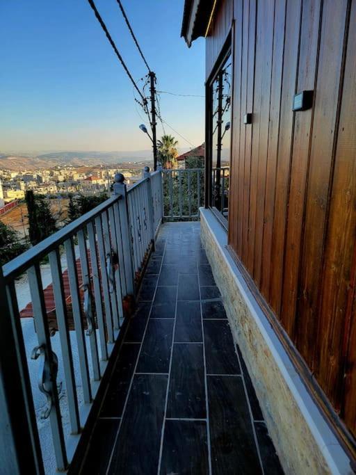 Atoom Lodge จีราช ภายนอก รูปภาพ