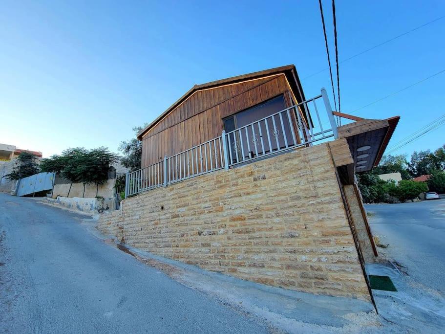 Atoom Lodge จีราช ภายนอก รูปภาพ